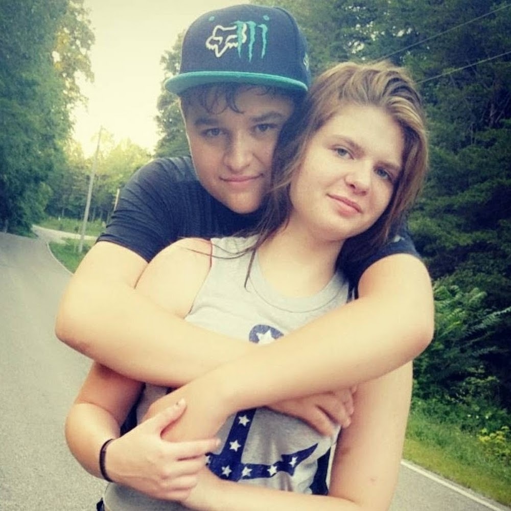 Meet your Posher, Desiree